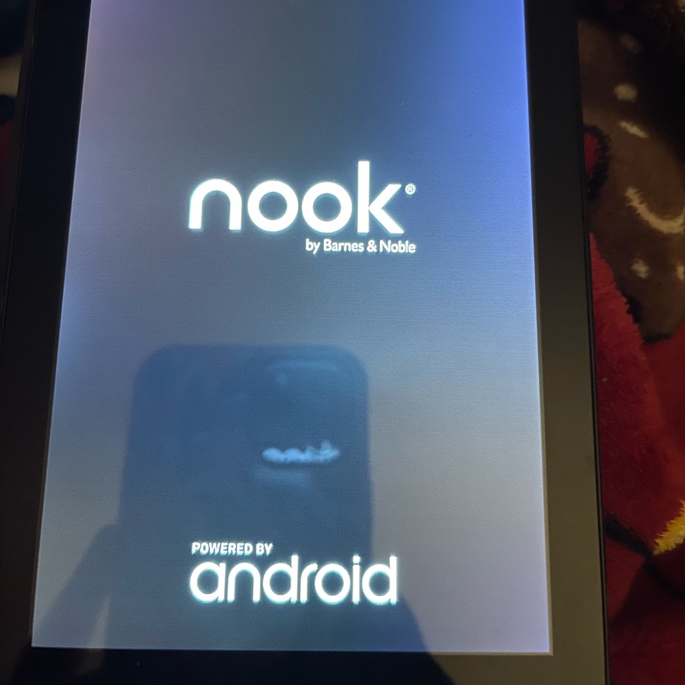 Nook Color by Barnes and Noble with Nook Case- Great Christmas Gift 🎁 🎅🧑‍🎄